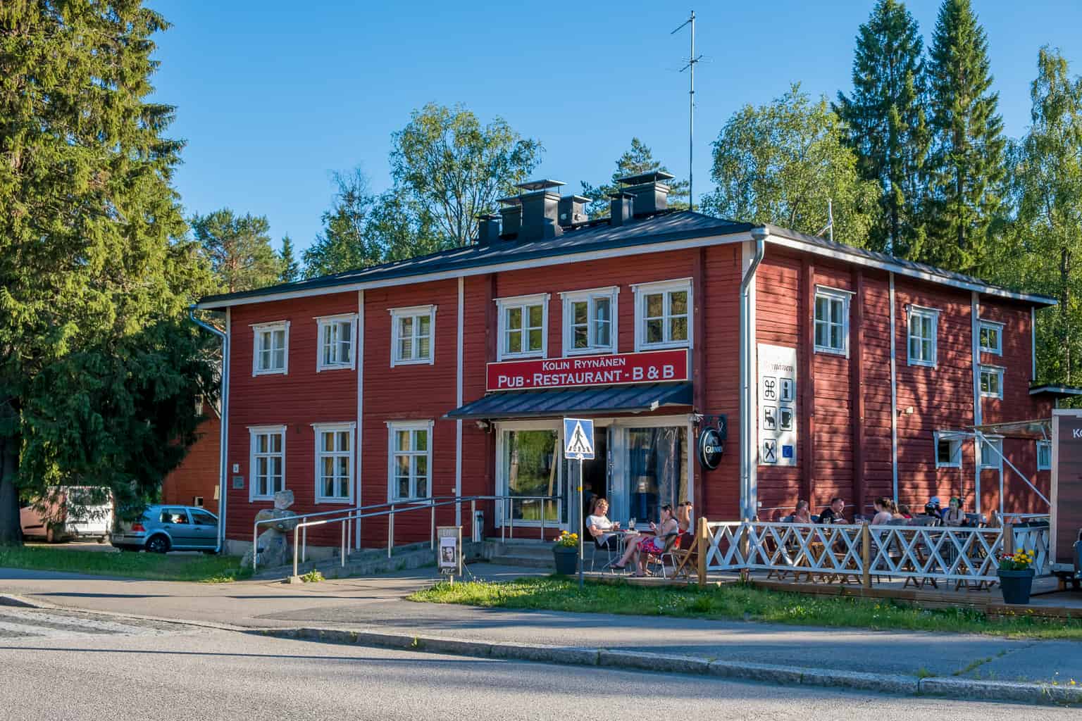 Karjalanpiirakoita, marjaviiniä ja hulppeita maisemia - Rengasmatka  Joensuusta Ilomantsiin ja Kolille | Viisi Tähteä